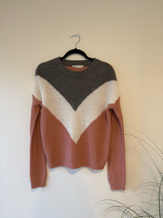 Bluenotes Sweaters - Bluenotes Chevron Colorblock Crewneck Sweater - Dusty Pink, Cream & Gray